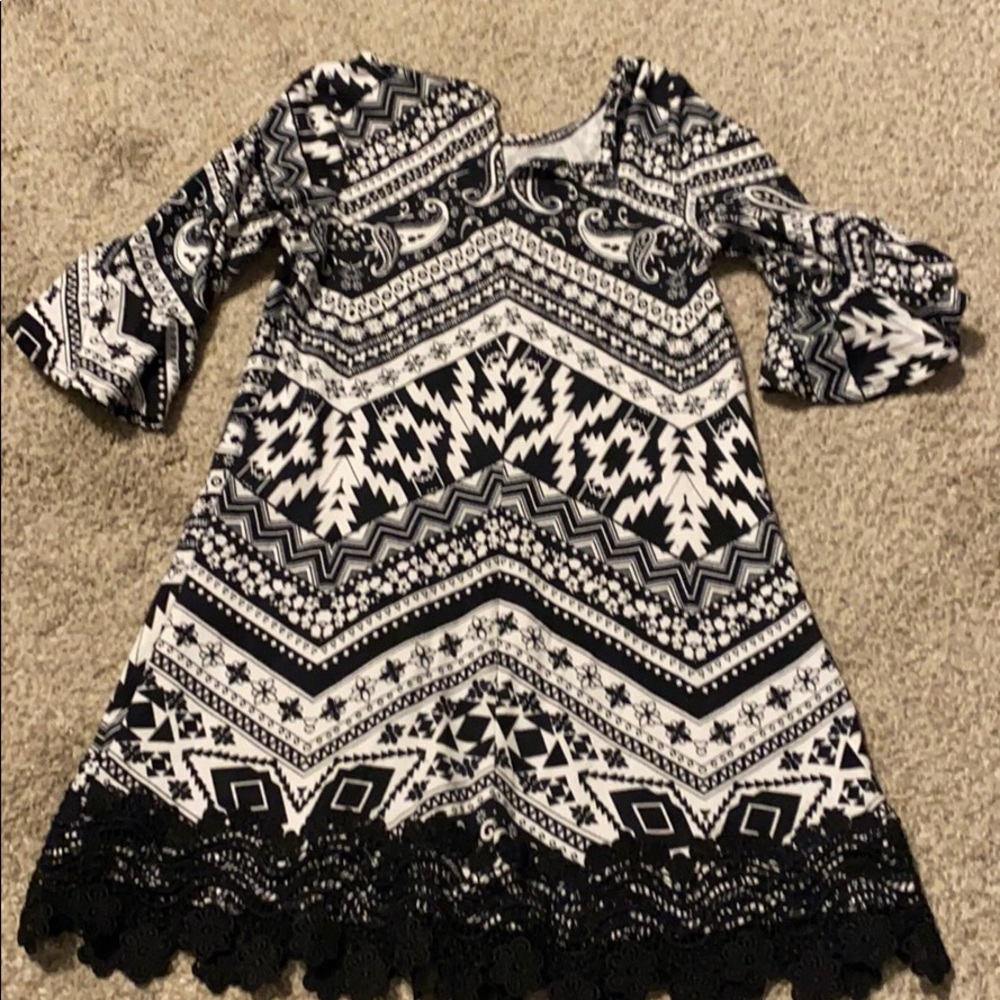 Dress - Picture 2 of 2